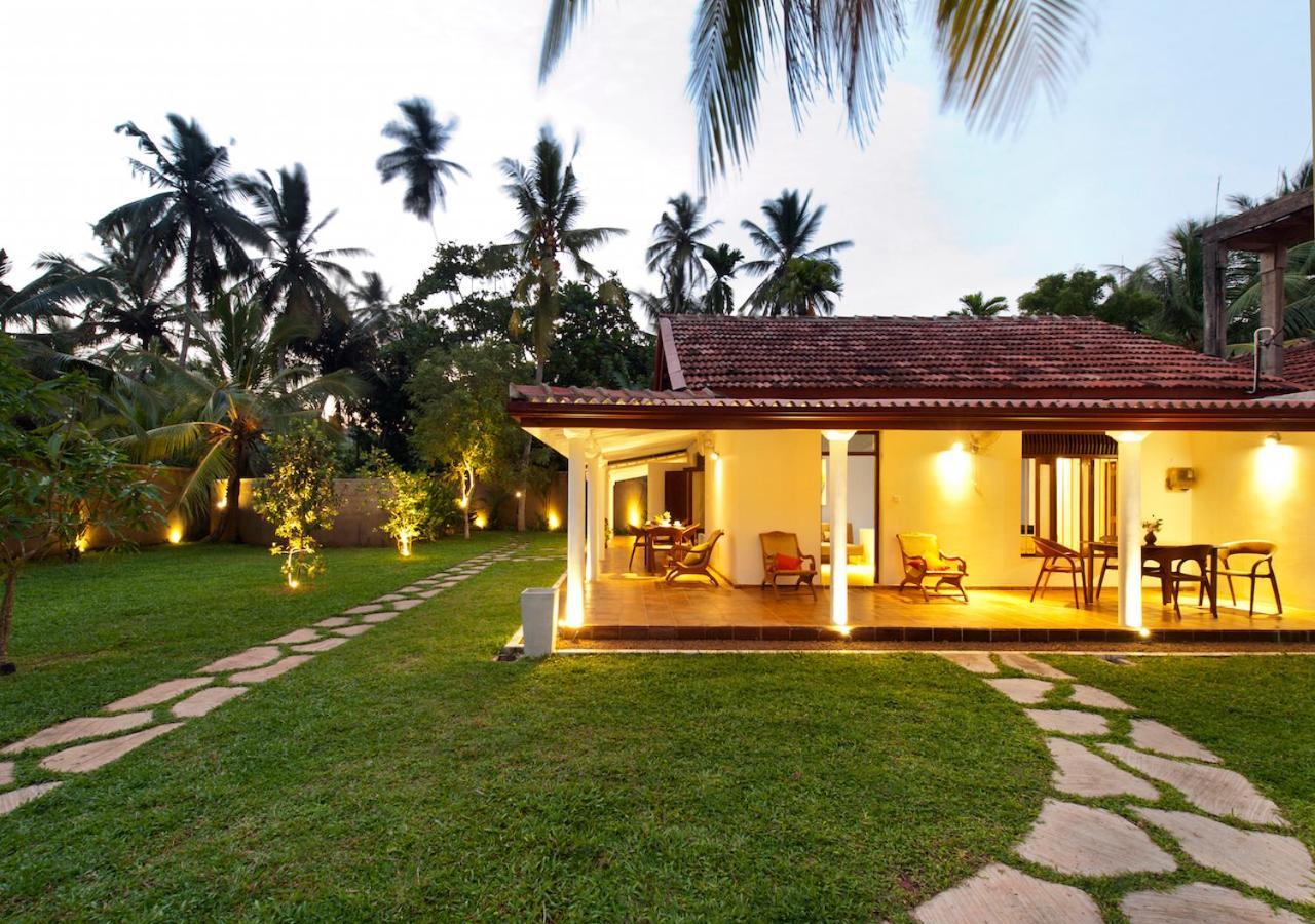 Fantasea Villa Mirissa Exterior photo